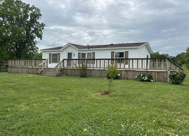 Property at 553 Lake Rd, Bowling Green, KY 42101, 3 beds, 2 baths