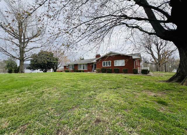 Property at 114 Tammie Ln, Greenville, KY 42345, 3 beds, 3 baths