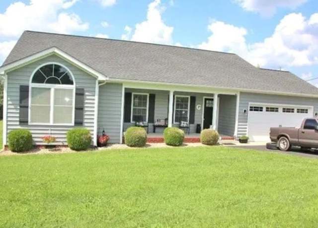 Property at 1100 Oliver St, Scottsville, KY 42164, 3 beds, 2 baths