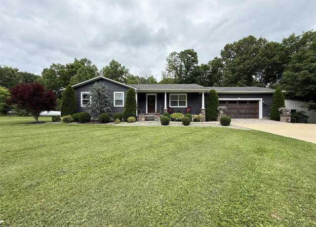 Property at 4425 Possum Hollow School Rd, Morgantown, KY 42261, 3 beds, 2 baths