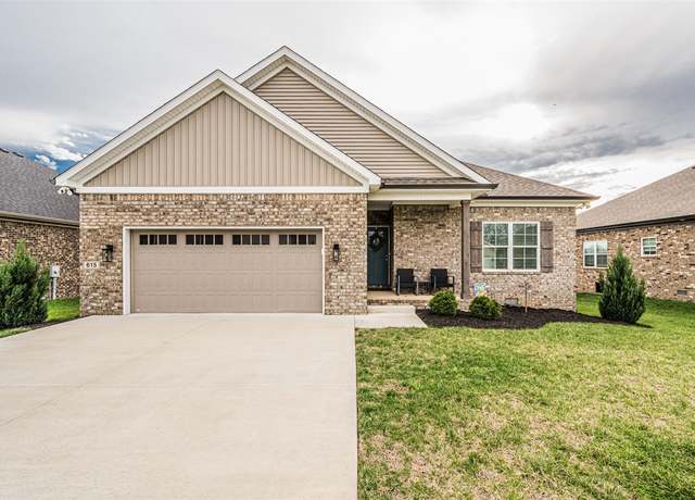 Property at 615 Mcintyre St, Bowling Green, KY 42104, 3 beds, 2 baths