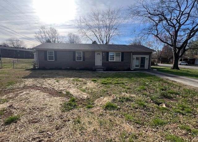 Property at 2110 Robin Rd, Bowling Green, KY 42101, 3 beds, 2 baths