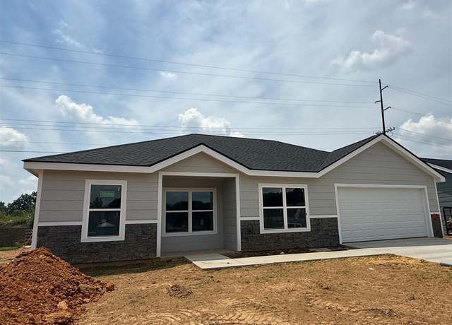 Property at 205 Ashkirk Ln, Glasgow, KY 42141, 2 beds, 2 baths