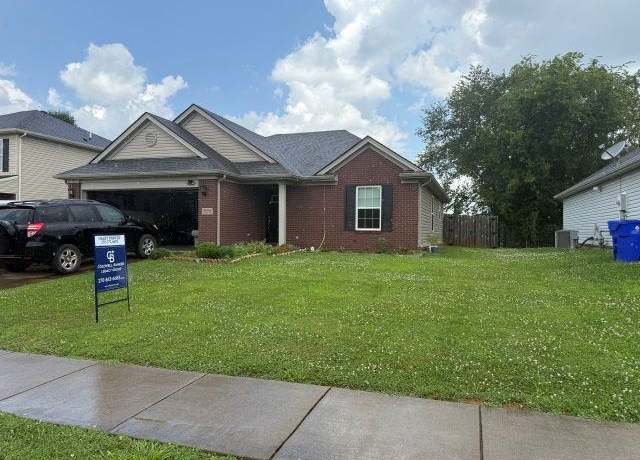 Property at 1203 Chicory Way, Bowling Green, KY 42104, 3 beds, 2 baths