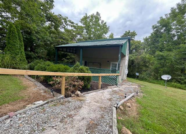 Property at 4943 Ebenezer Rd, Greensburg, KY 42743, 2 beds, 2 baths