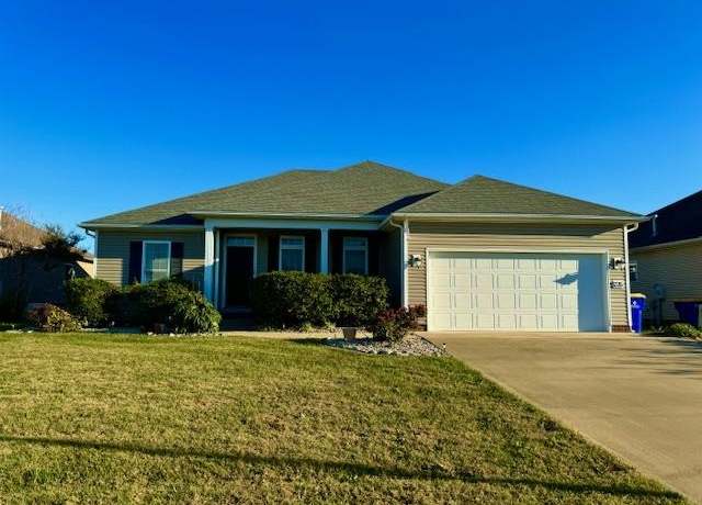 Property at 235 Windover Ave, Bowling Green, KY 42101, 3 beds, 2 baths