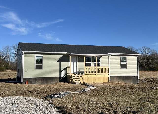 Property at 764 Andrew Cir, Roundhill, KY 42275, 3 beds, 2 baths