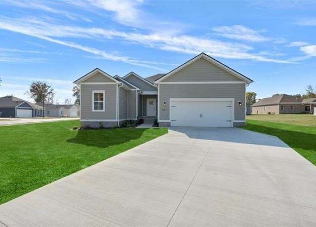 Property at 621 Pleasant Meadow Ln, Bowling Green, KY 42101, 3 beds, 2 baths
