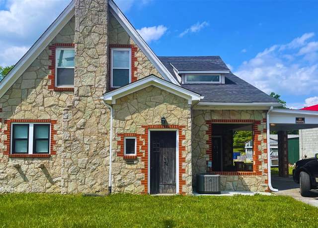 Property at 507 E Main St, Scottsville, KY 42164, 4 beds, 3 baths