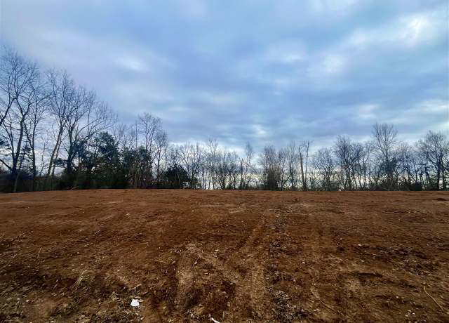 Property at 235 Peterson Ave, Auburn, KY 42206