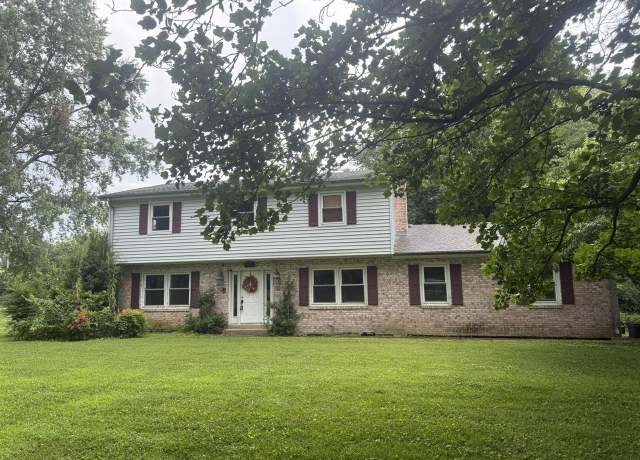 Property at 757 Dunbarton Ave, Bowling Green, KY 42104, 4 beds, 2.5 baths