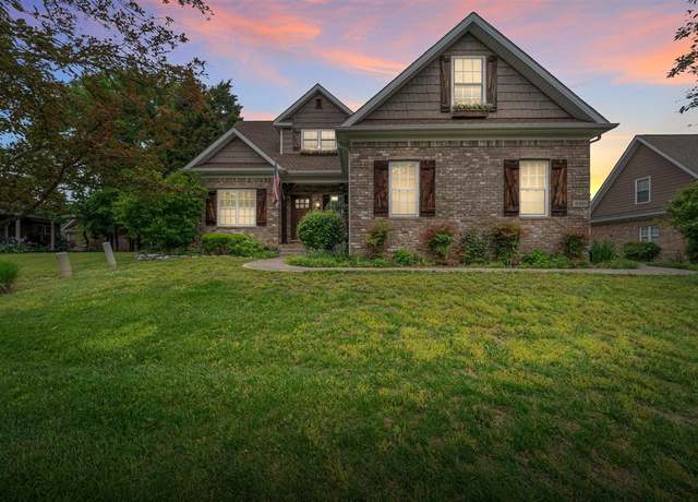 Property at 330 Mcintyre St, Bowling Green, KY 42101, 3 beds, 2.5 baths