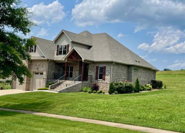 Property at 626 Village Way, Bowling Green, KY 42103, 5 beds, 3.5 baths