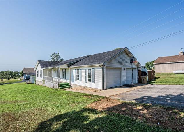 Property at 101 Villa Dr, Brownsville, KY 42210, 3 beds, 2 baths