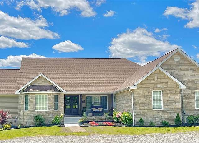 Property at 1051 Veterans Memorial Hwy, Brownsville, KY 42210, 4 beds, 4 baths