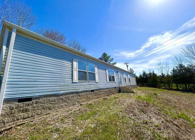 Property at 8115 Roseville Rd, Glasgow, KY 42141, 3 beds, 2 baths