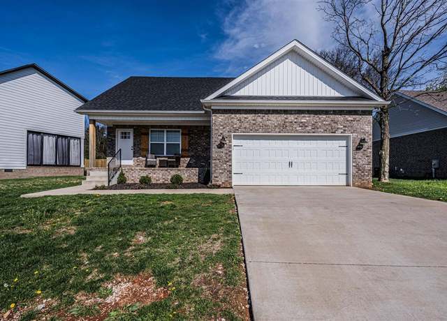 Property at 3224 S Oak St, Bowling Green, KY 42101, 4 beds, 2.5 baths