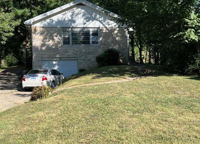 Property at 109 Humble Ave, Glasgow, KY 42142, 3 beds, 2 baths