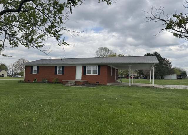 Property at 1150 Kingsford Rd, Russellville, KY 42276, 3 beds, 1.5 baths