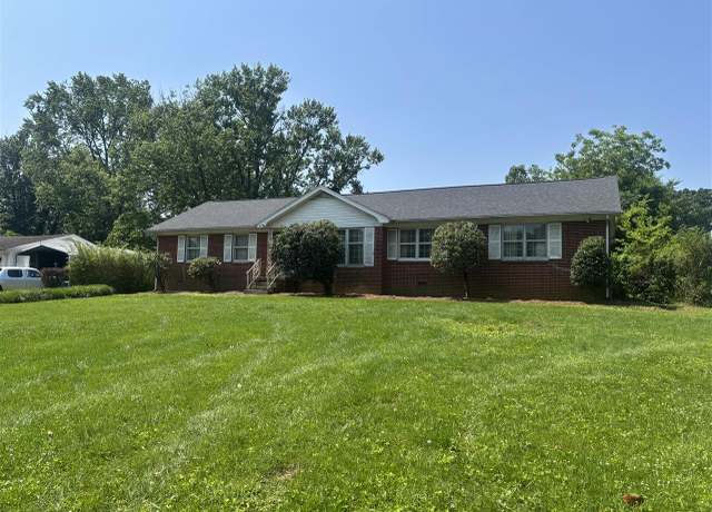 Property at 453 Brentmoor Dr, Bowling Green, KY 42101, 3 beds, 2 baths