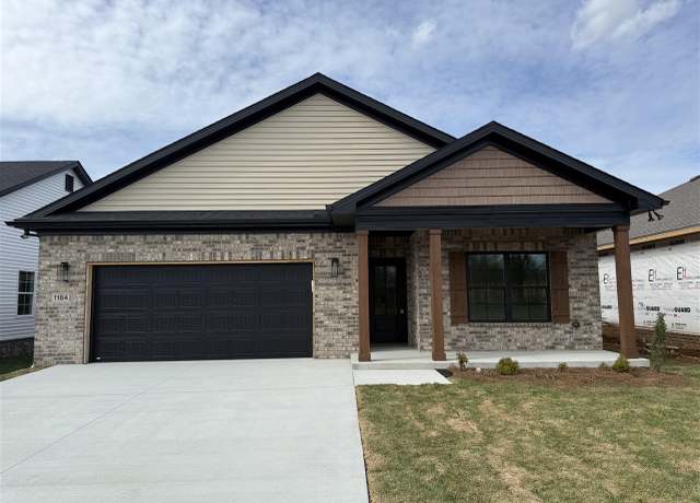 Property at 1184 Shallowford St, Bowling Green, KY 42104, 4 beds, 2 baths