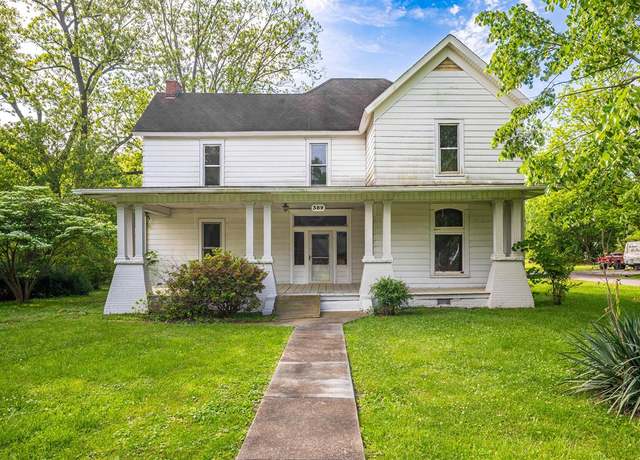 Property at 389 3rd St, Guthrie, KY 42234, 5 beds, 2 baths