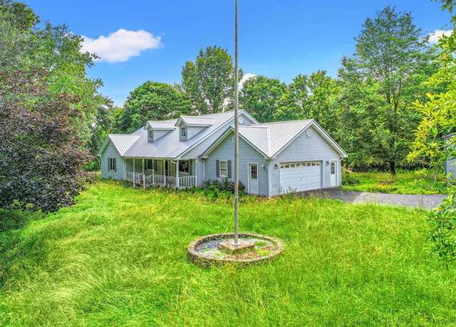Property at 264 Woodruff Ln, Beech Creek, KY 42321, 2 beds, 2 baths