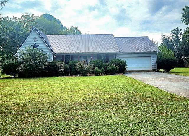 Property at 637 Patton Rd, Franklin, KY 42134, 3 beds, 2 baths
