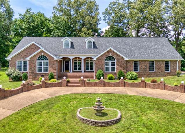Property at 163 Riverview Dr, Central City, KY 42330, 4 beds, 3.5 baths