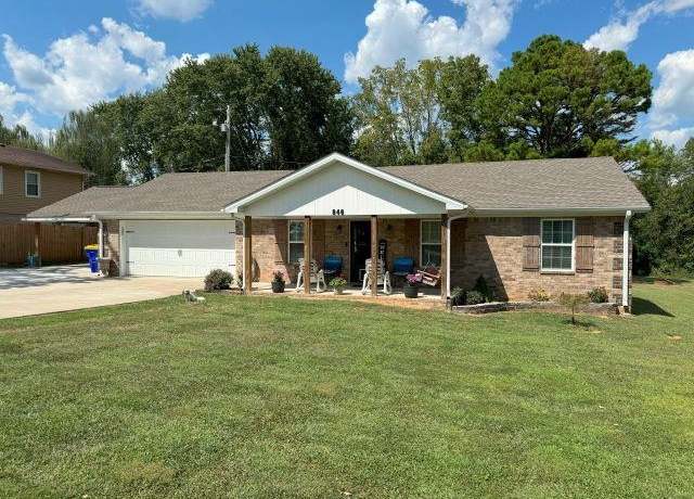Property at 846 Detour Rd, Bowling Green, KY 42101, 3 beds, 2 baths
