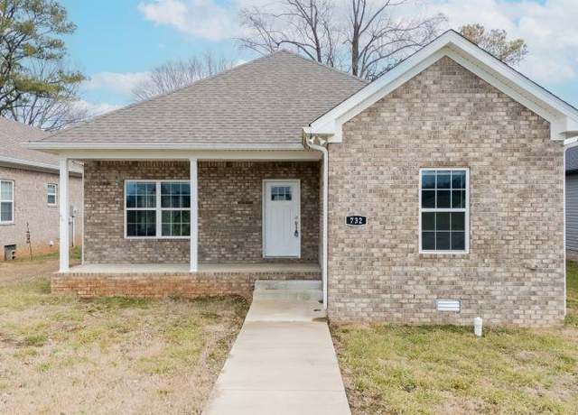Property at 732 Hedge St, Smiths Grove, KY 42171, 3 beds, 2 baths