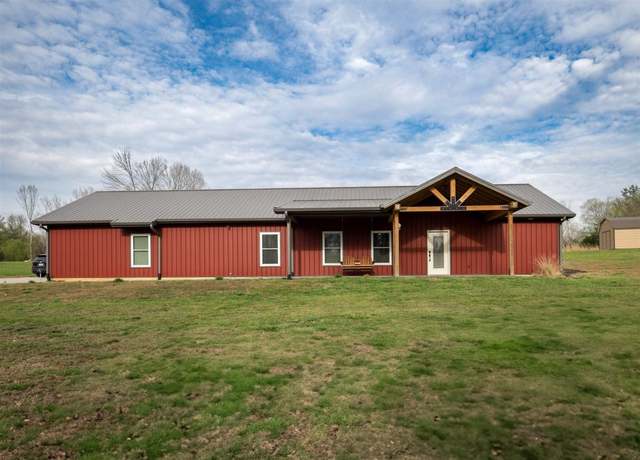 Property at 713 N Gillock Rd, Glasgow, KY 42141, 2 beds, 2 baths