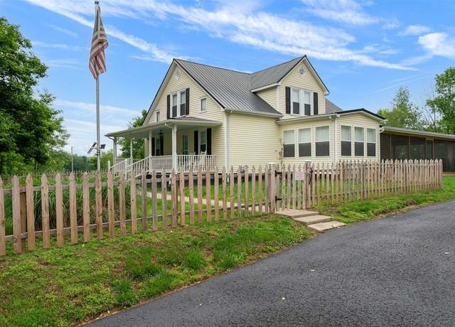 Property at 315 Blowing Springs Rd, Greensburg, KY 42743, 3 beds, 3 baths