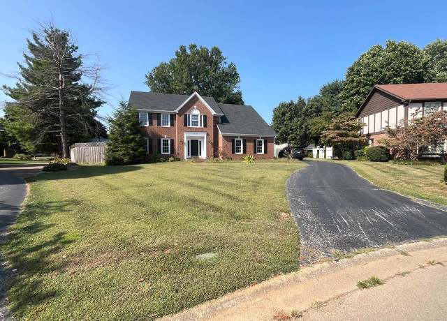 Property at 616 Chippendale Ct, Bowling Green, KY 42103, 4 beds, 2.5 baths