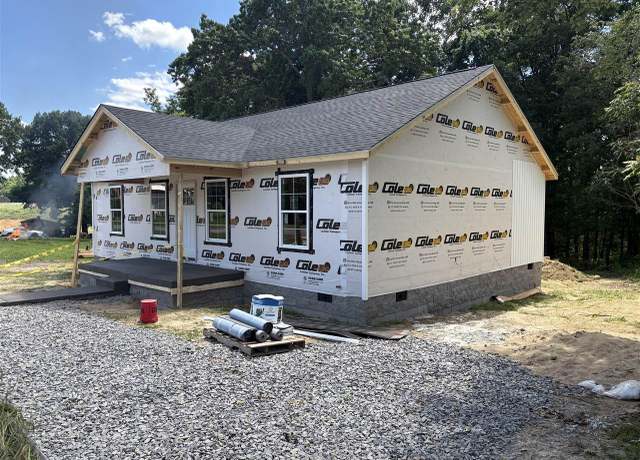 Property at 5879 Mt Union Rd, Scottsville, KY 42164, 3 beds, 2 baths