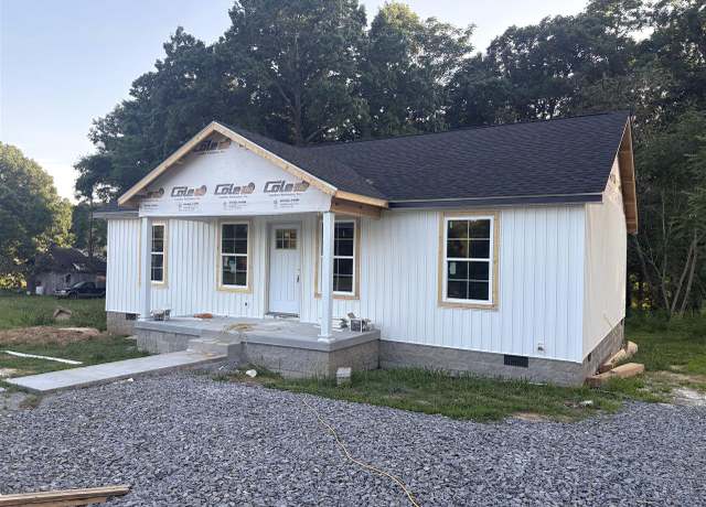 Property at 5879 Mt Union Rd, Scottsville, KY 42164, 3 beds, 2 baths