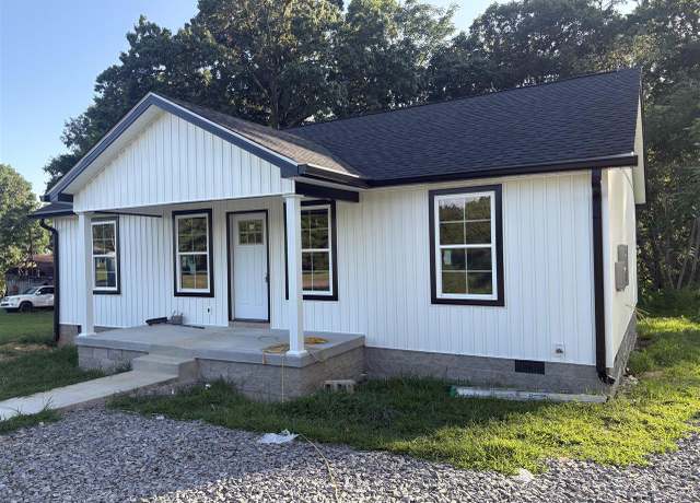 Property at 5879 Mt Union Rd, Scottsville, KY 42164, 3 beds, 2 baths