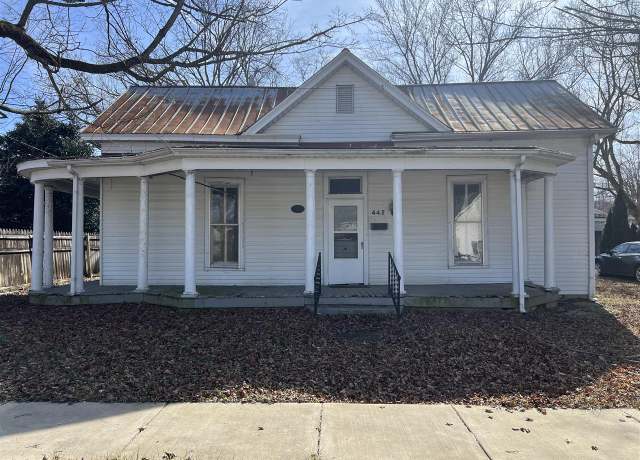 Property at 447 W 7th St, Russellville, KY 42276, 3 beds, 2 baths