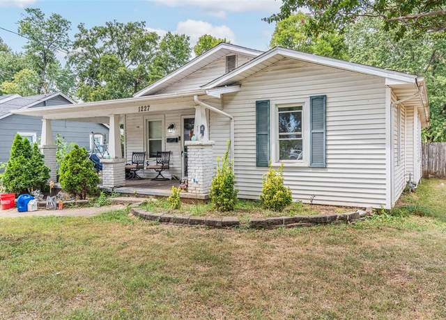 Property at 1227 Stubbins St, Bowling Green, KY 42101, 3 beds, 2 baths