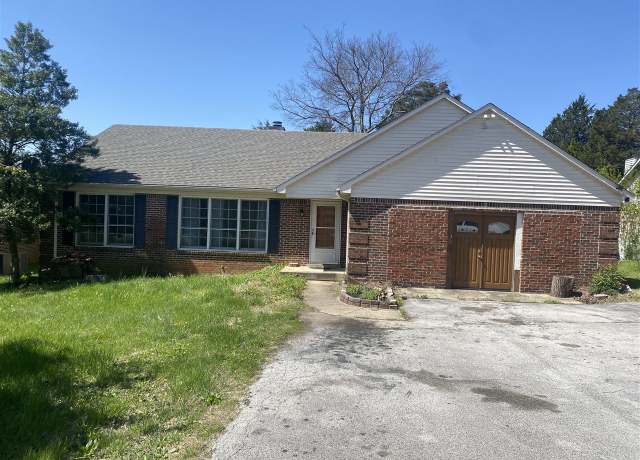 Property at 1209 Hammond Cir, Bowling Green, KY 42101, 3 beds, 2 baths
