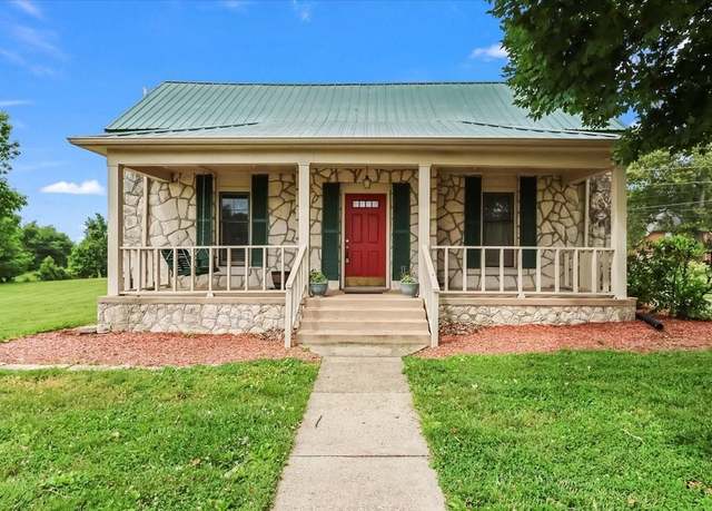 Property at 1445 Peachtree Ln, Bowling Green, KY 42103, 3 beds, 2 baths