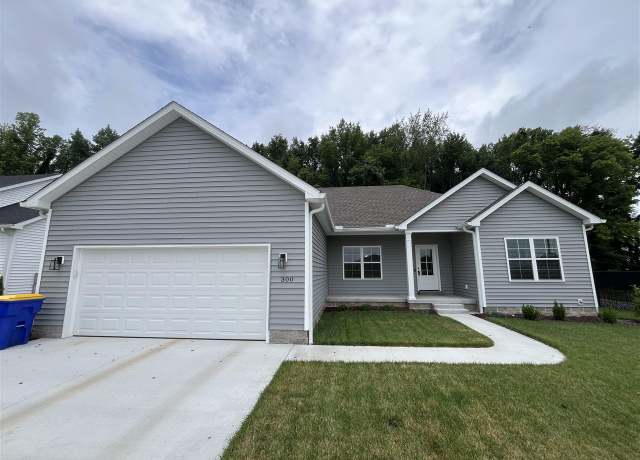 Property at 300 Goldenrod St, Franklin, KY 42134, 3 beds, 2 baths