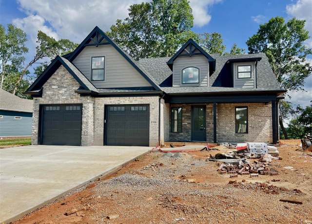 Property at 2194 Annapolis Ln, Bowling Green, KY 42104, 3 beds, 2.5 baths