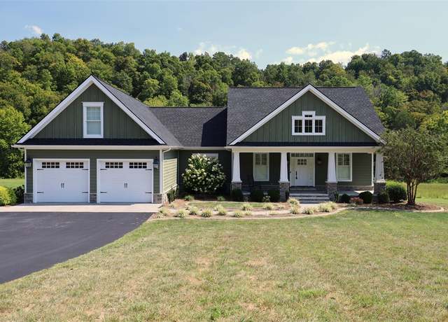 Property at 800 Smith Grove Rd, Burkesville, KY 42717, 3 beds, 2.5 baths