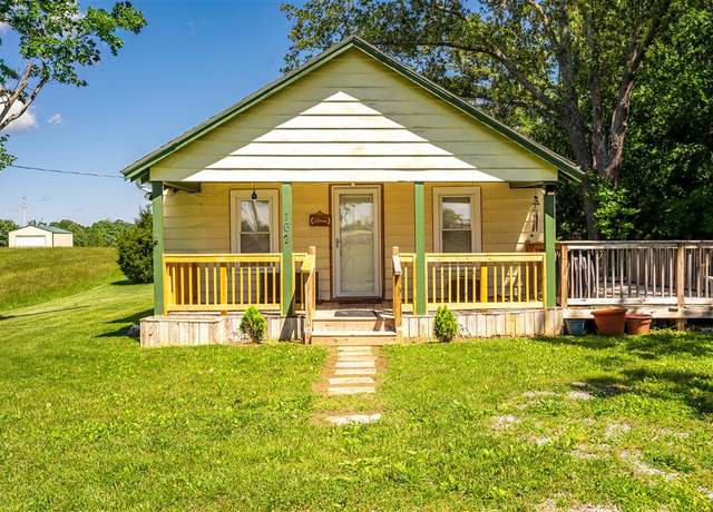Property at 167 Carter Creek Rd, Greenville, KY 42345, 1 bed, 1.5 baths