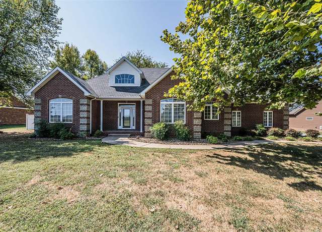 Property at 645 Springfield Blvd, Bowling Green, KY 42104, 3 beds, 2.5 baths
