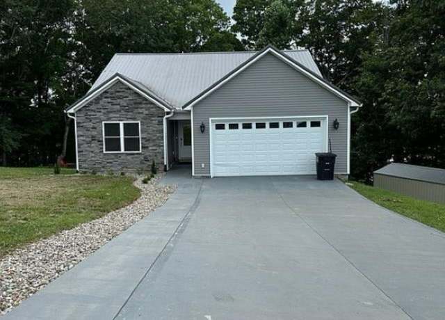Property at 820 Broken Arrow Cir, Glasgow, KY 42123, 4 beds, 3 baths