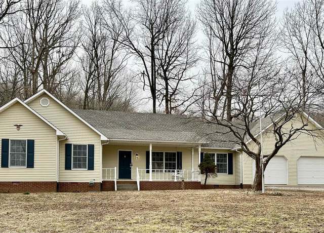 Property at 2015 Pilot Knob Rd, Auburn, KY 42206, 4 beds, 3 baths