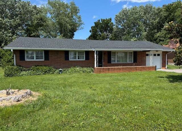 Property at 332 Emmett Ave, Bowling Green, KY 42101, 3 beds, 2 baths