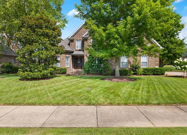 Property at 120 Arrowhead Dr, Bowling Green, KY 42103, 4 beds, 3 baths